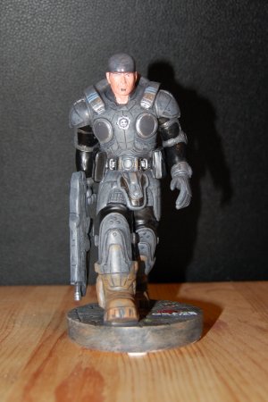 Marcus Fenix Statue Front